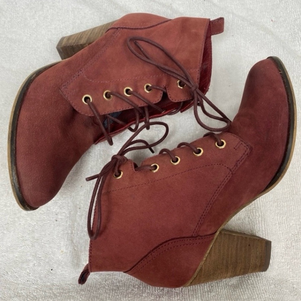 Steve Madden Women's Pennylane Wine Suede Leather Lace Up Heeled Bootie Size 8 - Picture 4 of 15